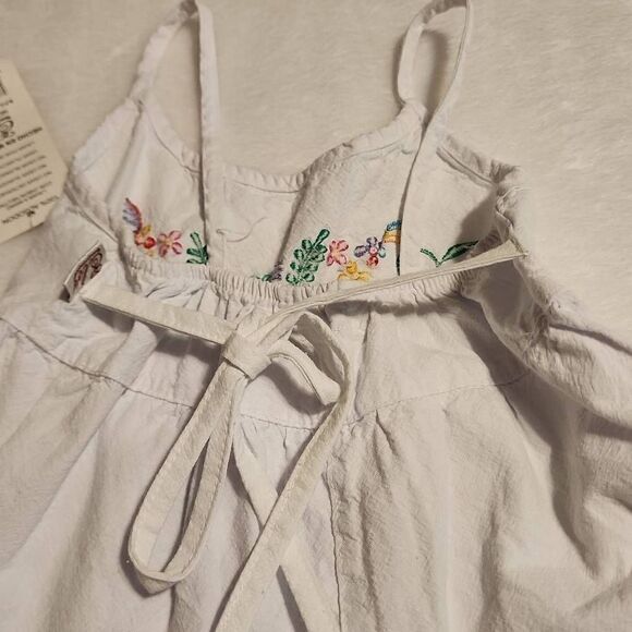 Eloy NWT Girls Embroidered Sundress Size 4 Small - Picture 5 of 9